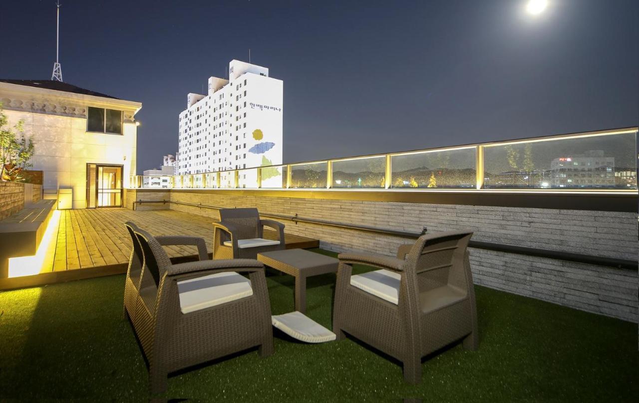 Hotel Lazy Heaven Changwon Exterior foto