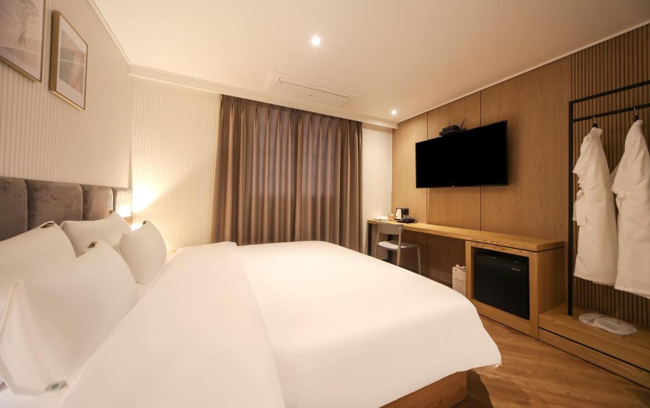 Hotel Lazy Heaven Changwon Exterior foto