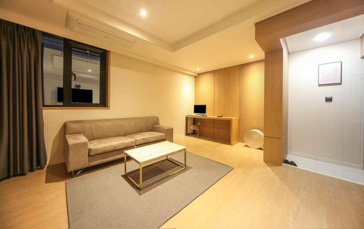 Hotel Lazy Heaven Changwon Exterior foto